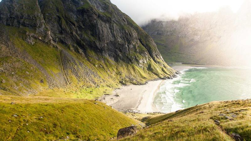 Arsenal dẫn đầu cuộc đua vô địch Premier League: Lịch thi đấu tháng 4 và Kế hoạch chuyển nhượng mùa hè